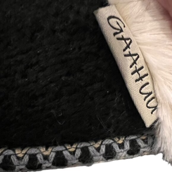 NWT GAA HUU Women’s Faux Shearling Closed Toe Black Slippers Size Small 5-6 SOFT - Picture 4 of 11